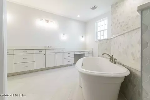 Bath - 276 Eagle Moon Lake Dr, Saint Augustine, FL 32092 photo 3 of 7