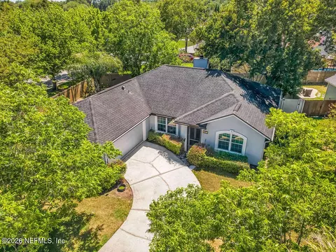 948 Chapeltown Cir N, Jacksonville, FL 32225