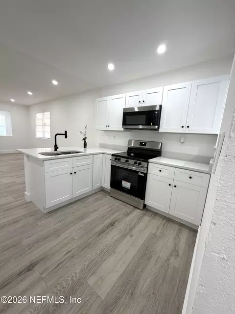 5602 Long St, Jacksonville, FL 32208