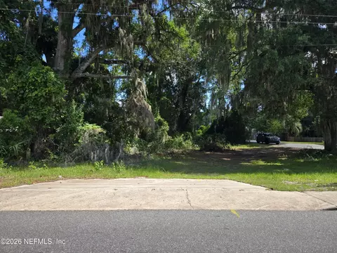 609 NW Dixie Ave, Lake City, FL 32055