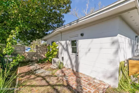 Exterior - 451 Sargo Rd, Atlantic Beach, FL 32233 photo 13 of 14
