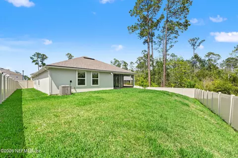 Exterior - 66132 Edgewater Dr, Yulee, FL 32097 photo 2 of 4