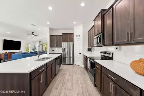 Kitchen - 66132 Edgewater Dr, Yulee, FL 32097 photo 2 of 4
