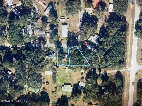 116 Magnolia Dr, Satsuma, FL 32189