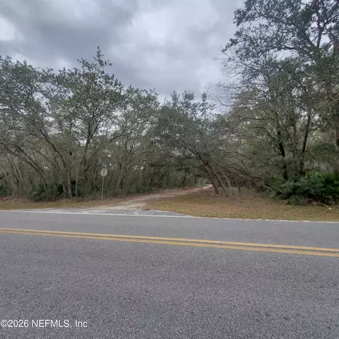 127 Glendale Ave, Interlachen, FL 32148