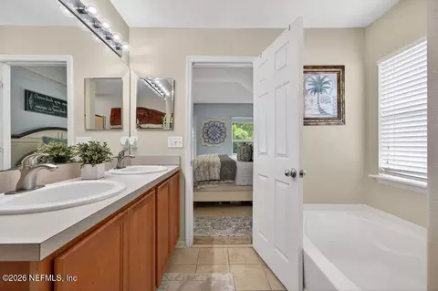 Bath - 504 Knolle Ct, Saint Augustine, FL 32092 photo 5 of 5
