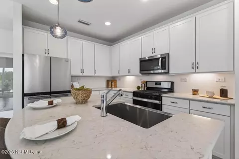 Kitchen - 260 Pine Bluff Dr, Saint Augustine, FL 32092 photo 4 of 5