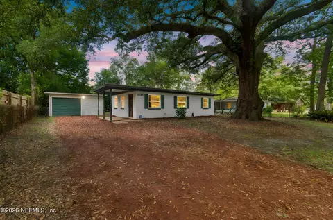 3524 Centerhill Dr N, Jacksonville, FL 32254