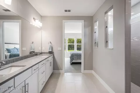 Bath - 613 Witty Banter Ct, Yulee, FL 32097 photo 3 of 4