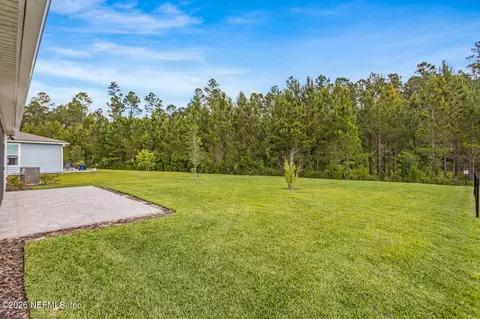 Exterior - 613 Witty Banter Ct, Yulee, FL 32097 photo 5 of 10