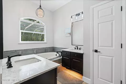 Bath - 212 Twining Trce, Saint Johns, FL 32259 photo 1 of 4