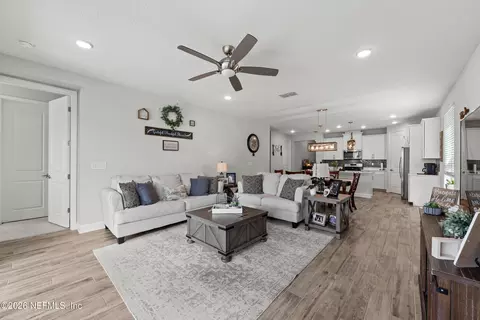 Entry Way - 100 Leclerc Ct, Saint Augustine, FL 32095 photo 2 of 2