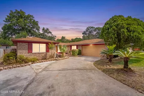 6935 Alana Rd, Jacksonville, FL 32211