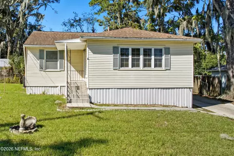 1546 River Hills Cir W, Jacksonville, FL 32211