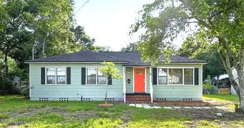 2618 Bayview Rd, Jacksonville, FL 32210