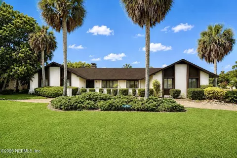 8166 Hunters Grove Rd, Jacksonville, FL 32256
