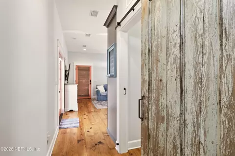 Entry Way - 94 Park Pl, Saint Augustine, FL 32084 photo 3 of 4
