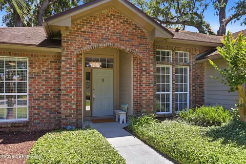 1212 Rip Tide Blvd, Jacksonville Beach, FL 32250