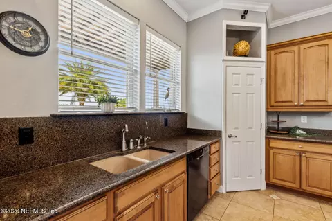 Kitchen - 96266 Dowling Dr, Yulee, FL 32097 photo 7 of 7