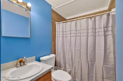 Bath - 7370 Woodward Rd, Saint Augustine, FL 32092 photo 1 of 2