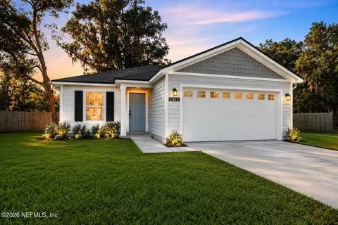 8852 Doris Ln, Jacksonville, FL 32220