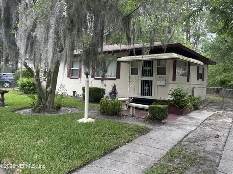 3053 Ray Rd, Jacksonville, FL 32209