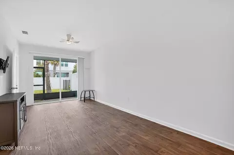 Living - 122 Elmhurst Ln, Saint Augustine, FL 32084 photo 1 of 3