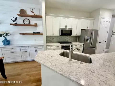 Kitchen - 614 S Loop Pkwy, Saint Augustine, FL 32095 photo 2 of 2