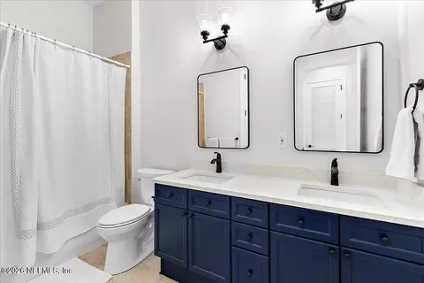 Bath - 614 S Loop Pkwy, Saint Augustine, FL 32095 photo 4 of 4