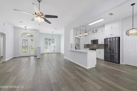 2154 Softwind Trl W, Jacksonville, FL 32224