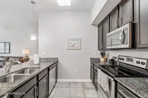 Kitchen - 2113 Golden Lake Loop, Saint Augustine, FL 32084 photo 4 of 9