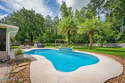 1760 Aston Hall Dr E, Jacksonville, FL 32246