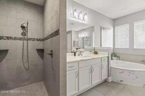 Bath - 18 Tarbert Ln, Saint Augustine, FL 32092 photo 4 of 5
