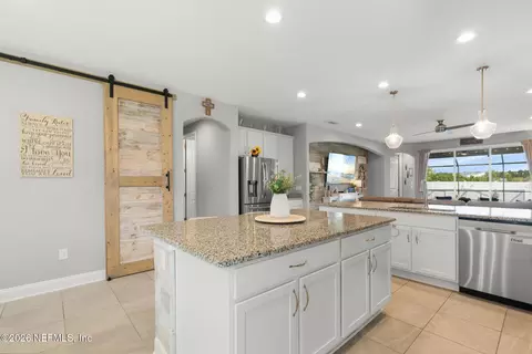 Kitchen - 18 Tarbert Ln, Saint Augustine, FL 32092 photo 2 of 5