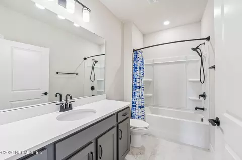 Bath - 188 Red Barn Rd, Saint Augustine, FL 32092 photo 5 of 5