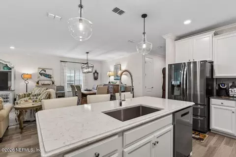 Kitchen - 209 Rivercliff Trl, Saint Augustine, FL 32092 photo 6 of 10