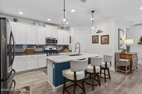 Kitchen - 209 Rivercliff Trl, Saint Augustine, FL 32092 photo 2 of 10