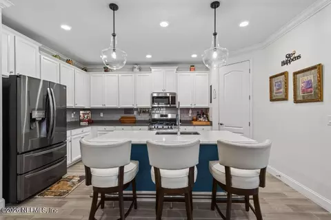 Kitchen - 209 Rivercliff Trl, Saint Augustine, FL 32092 photo 4 of 10