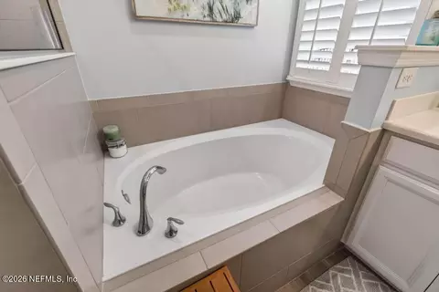 Bath - 209 Rivercliff Trl, Saint Augustine, FL 32092 photo 9 of 12