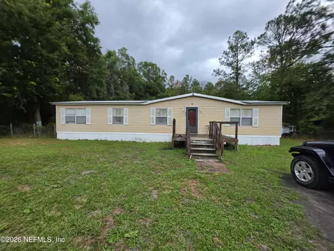 5709 N Tall Pine Rd, Macclenny, FL 32063