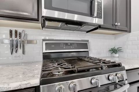 Kitchen - 226 Ashbury St, Saint Augustine, FL 32092 photo 5 of 6
