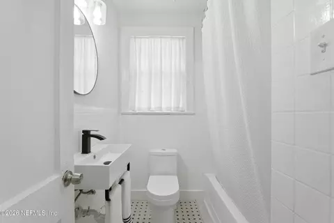 Bath - 504 E 58th St, Jacksonville, FL 32208 photo 1 of 1
