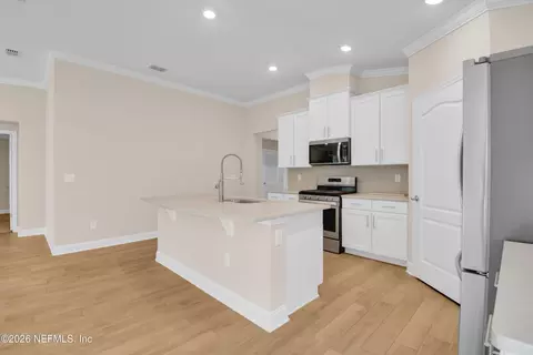 Entry Way - 151 Narvarez Ave, Saint Augustine, FL 32084 photo 3 of 5