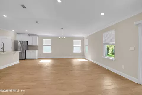Living - 151 Narvarez Ave, Saint Augustine, FL 32084 photo 3 of 4