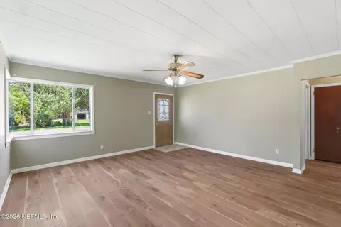 Living - 5 Beacon St, Saint Augustine, FL 32084 photo 1 of 4