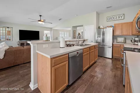 Kitchen - 76097 Tideview Ln, Yulee, FL 32097 photo 4 of 4