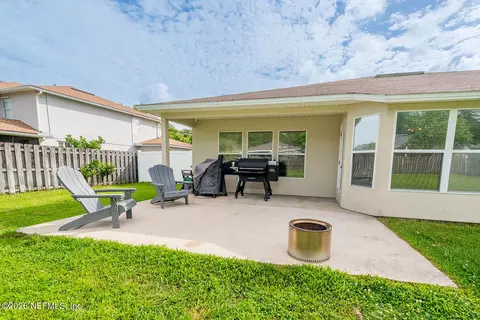 Exterior - 76097 Tideview Ln, Yulee, FL 32097 photo 7 of 13