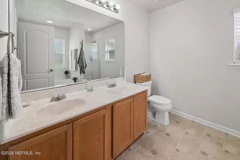 Bath - 76097 Tideview Ln, Yulee, FL 32097 photo 1 of 7