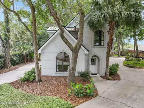 Exterior - 86183 Meadowfield Bluffs Rd, Yulee, FL 32097 photo 4 of 25