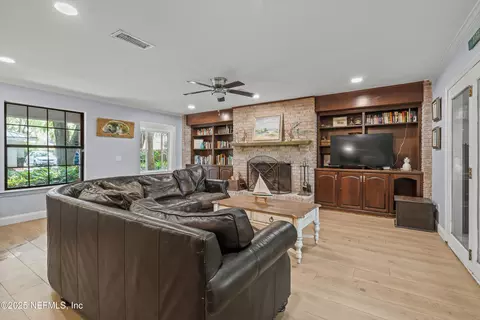 Living - 86183 Meadowfield Bluffs Rd, Yulee, FL 32097 photo 1 of 1